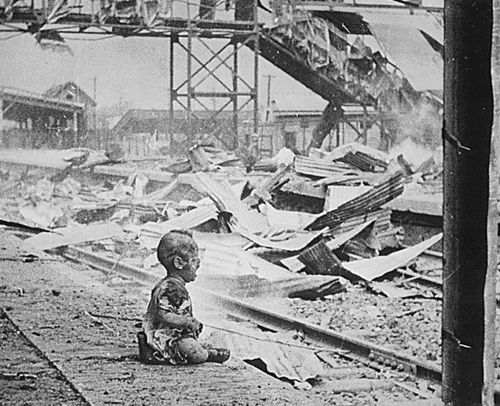 War_shanghai-baby_Japan_bombing_shanghai_south_station_1937
