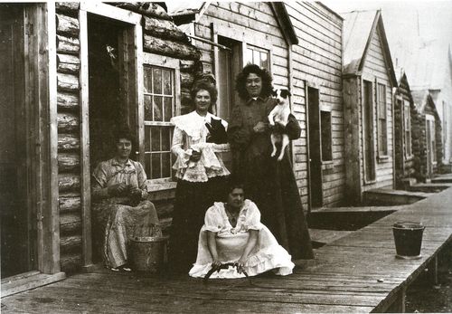 ==blog==aug14==paradise alley