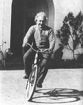 Einstein-bicycle1