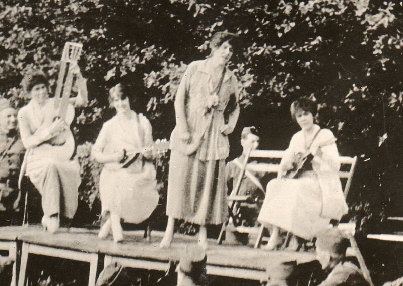 WWI--e--women ywca det678