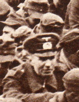 Crowds--German prisoners-right-det802 Crowds--German prisoners-right-det802