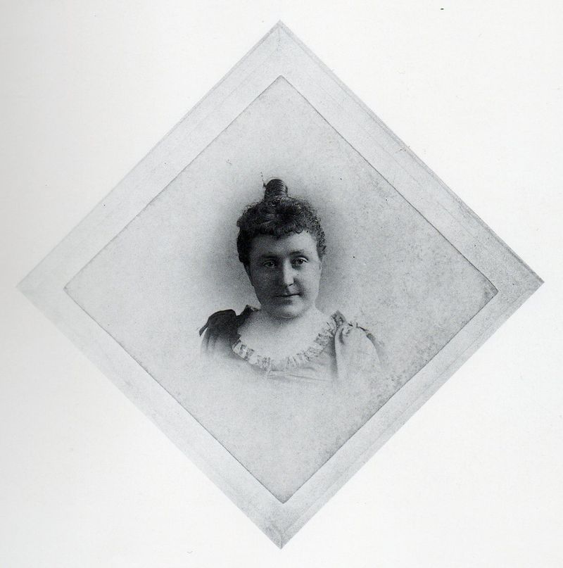 Back of head front343