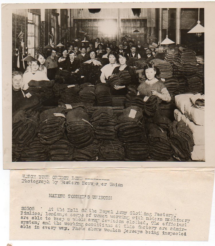 WWI--e--women pants683