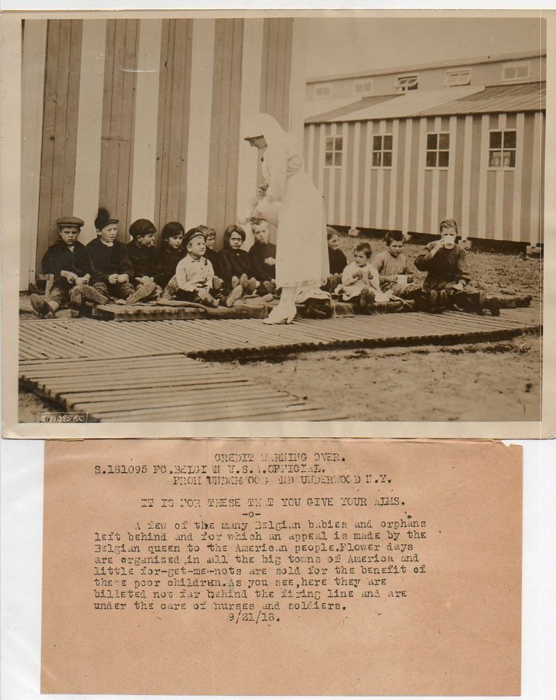 WWI--e--women--beglian babies 670