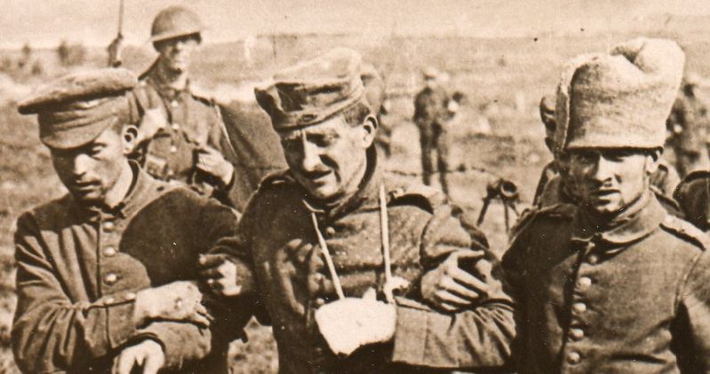 WWI--German prisoners--marching 330