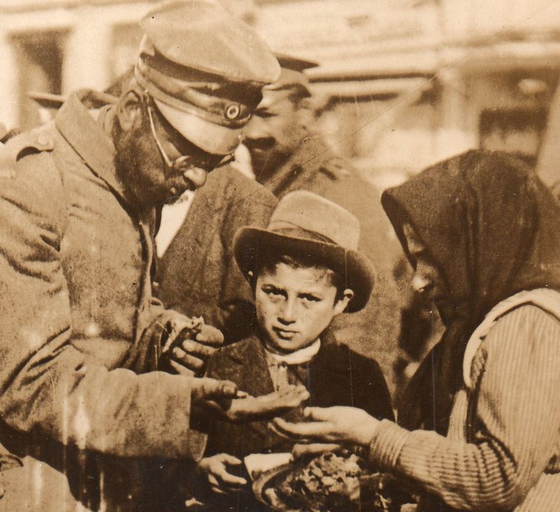 WWI--german--beggar det326