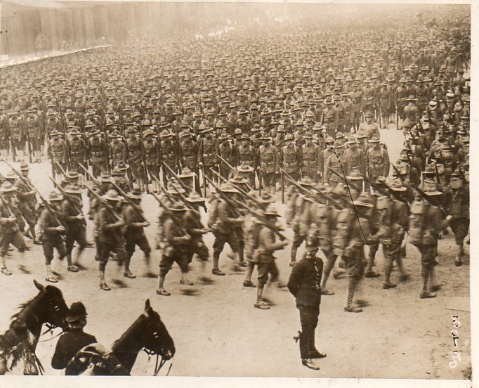 Marching london 350 Marching london 350