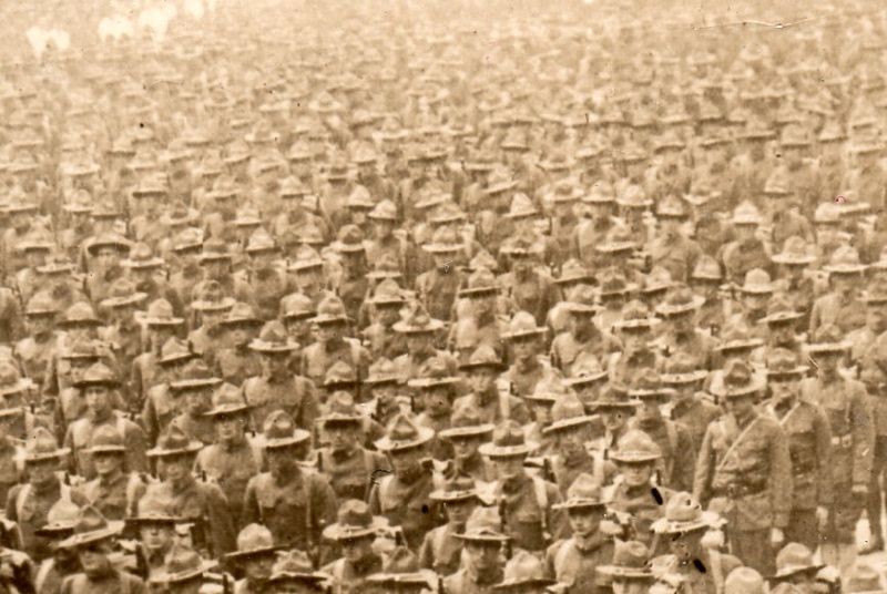 Marching london det352 Marching london det352