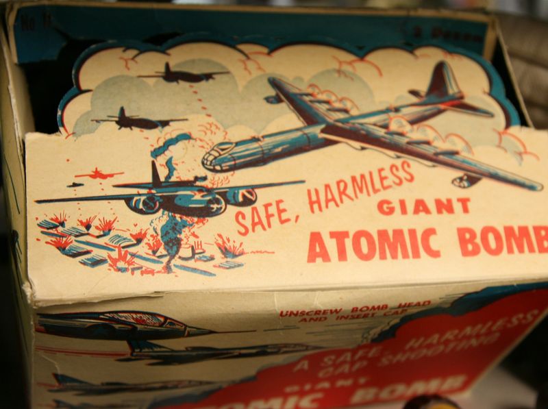 Atomic bomb toy Atomic bomb toy