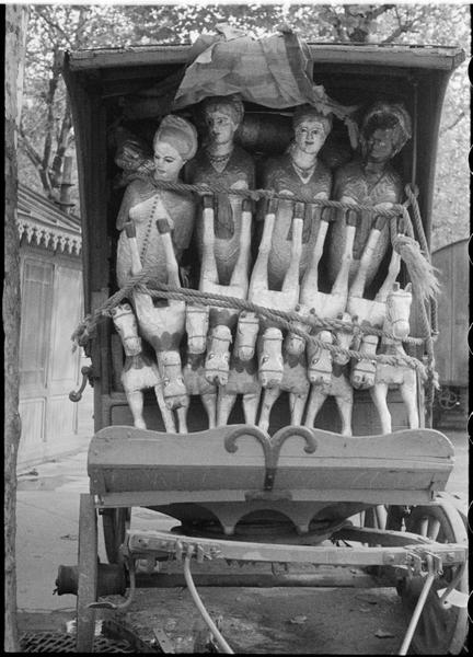 Ab surdist aug 3andré kertész909 Ab surdist aug 3andré kertész909