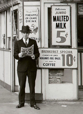 Historical-photos-pt3-new-york-ww2-nazi 1