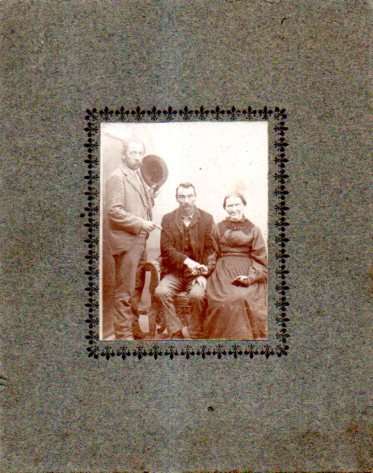 Found photo marriage014