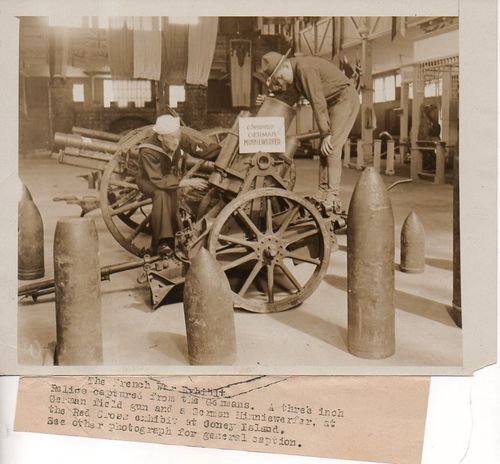 WWI Photo Captured German artilleryh177