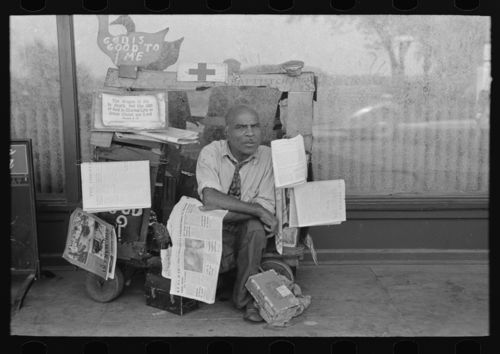 Newsstand--Russell Lee--Memphis Bookstand large Newsstand--Russell Lee--Memphis Bookstand large