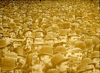 00blogoct_16crowds866